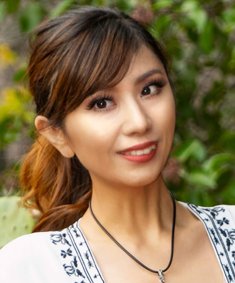 Miki Hayashi headshot photo